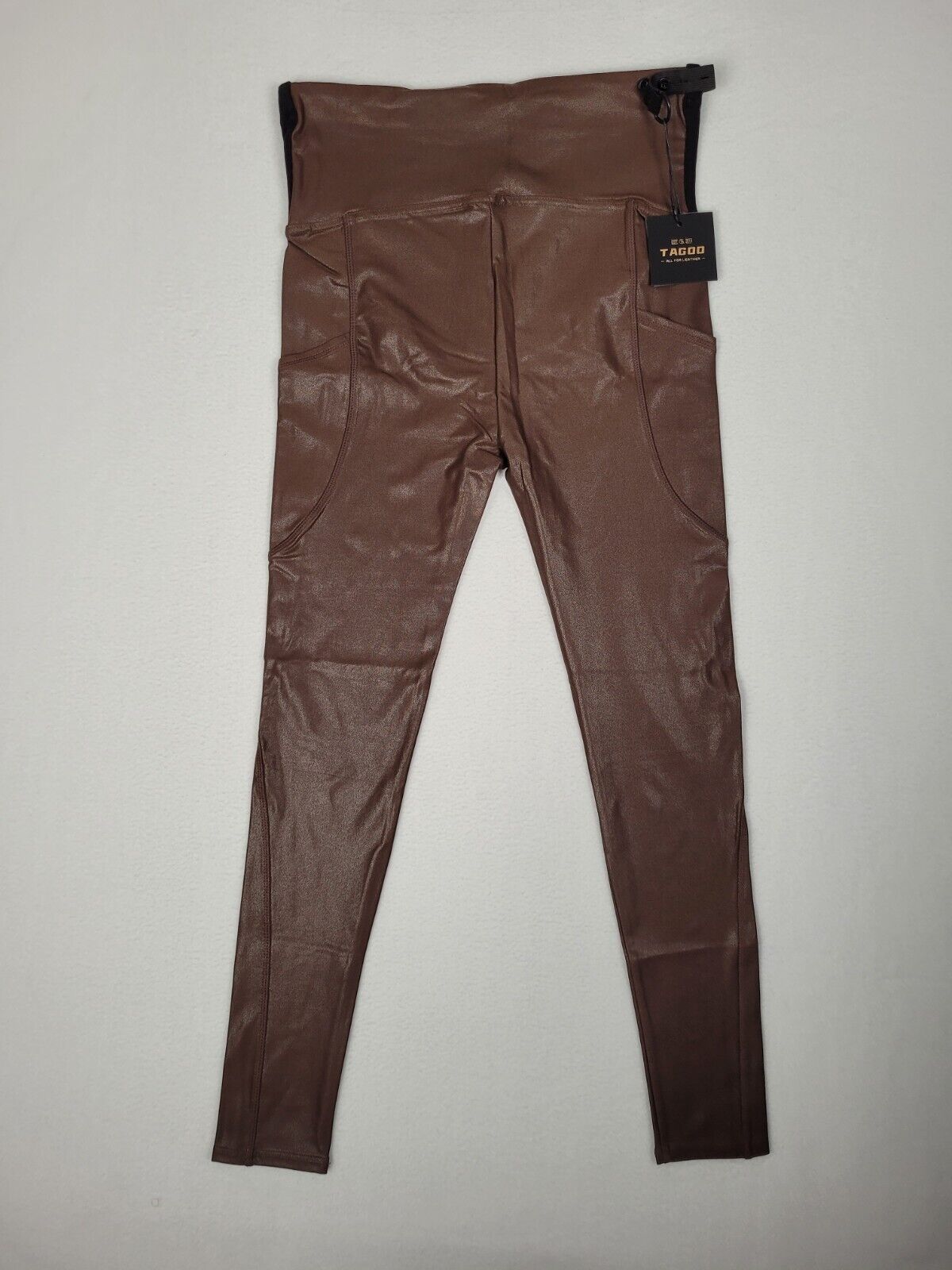 Foto 6 di 6
