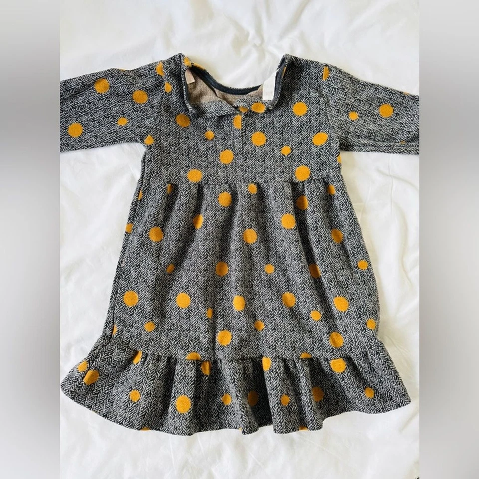 Vestido manga larga a lunares espiga de ZARA para niñas pequeñas | Talla 3-4 Foto 2 de 4
