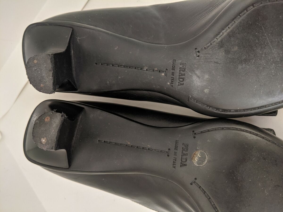 VINTAGE PRADA Women's Shoes Black Leather Buckle Low Heel VINTAGE PRADA Women's Shoes Black Leather Buckle Low Heel