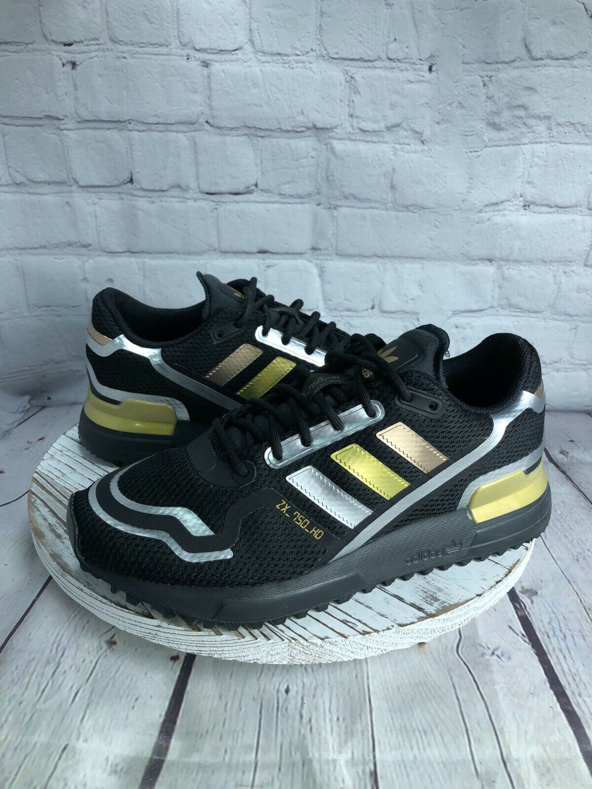 donker cassette Verantwoordelijk persoon Adidas ZX 750 HD Sneakers Mens Size 6 Gold Bronze Silver Black | eBay