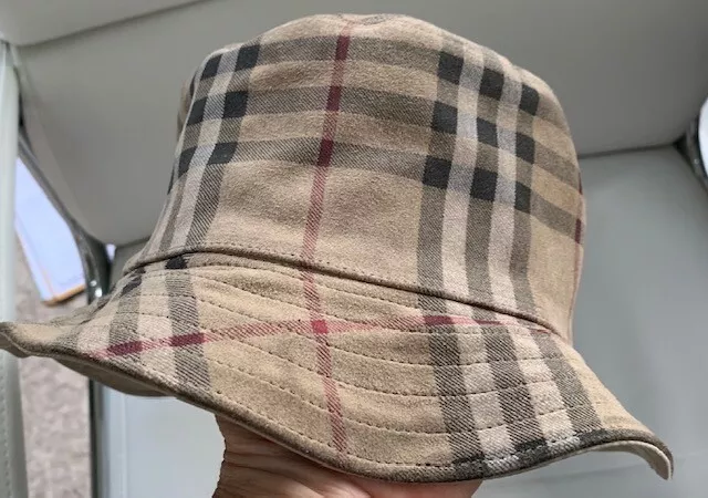 Burberry vintage reversible bucket hat logo nova chek