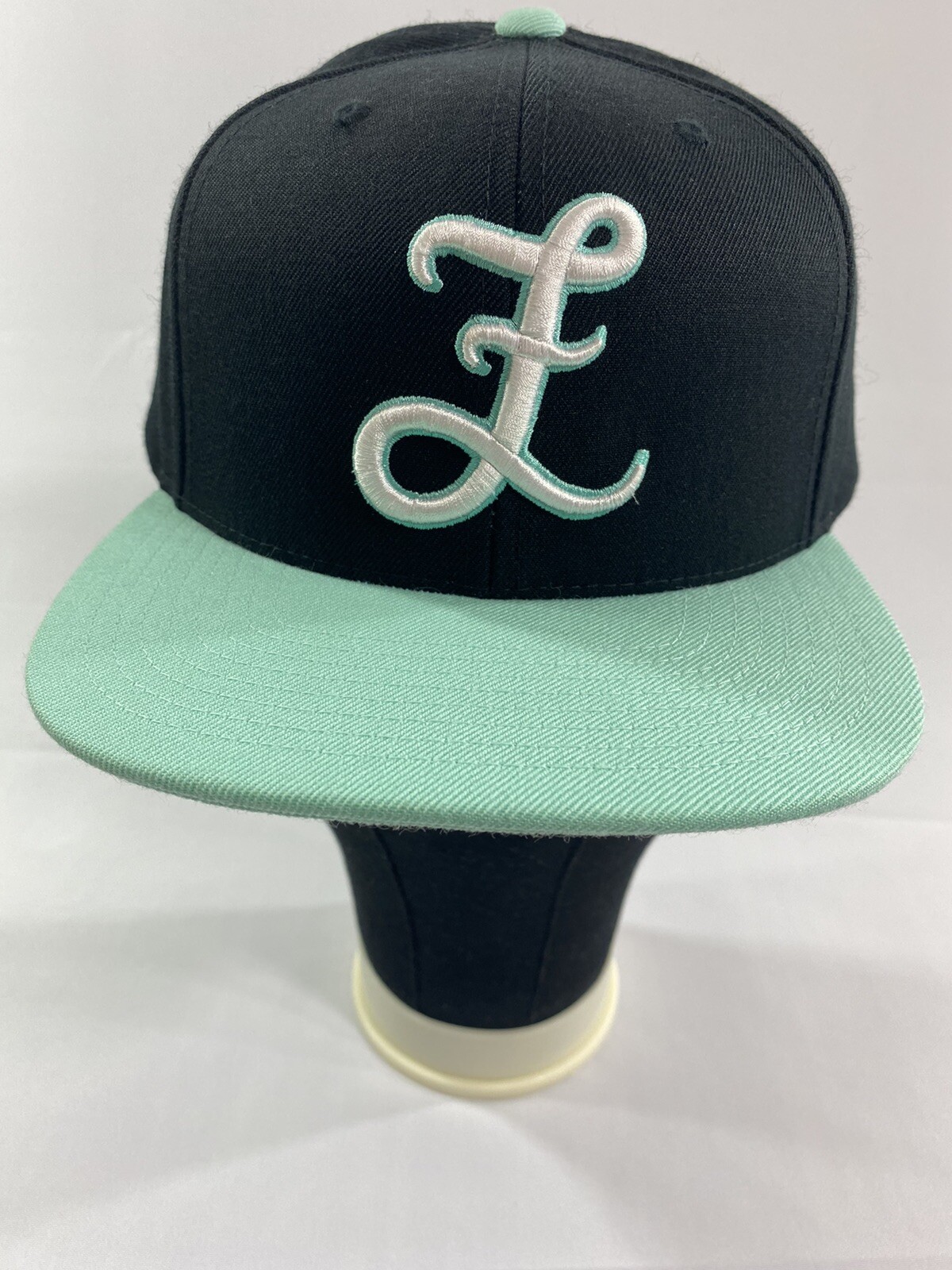 jordan retro 4 hat