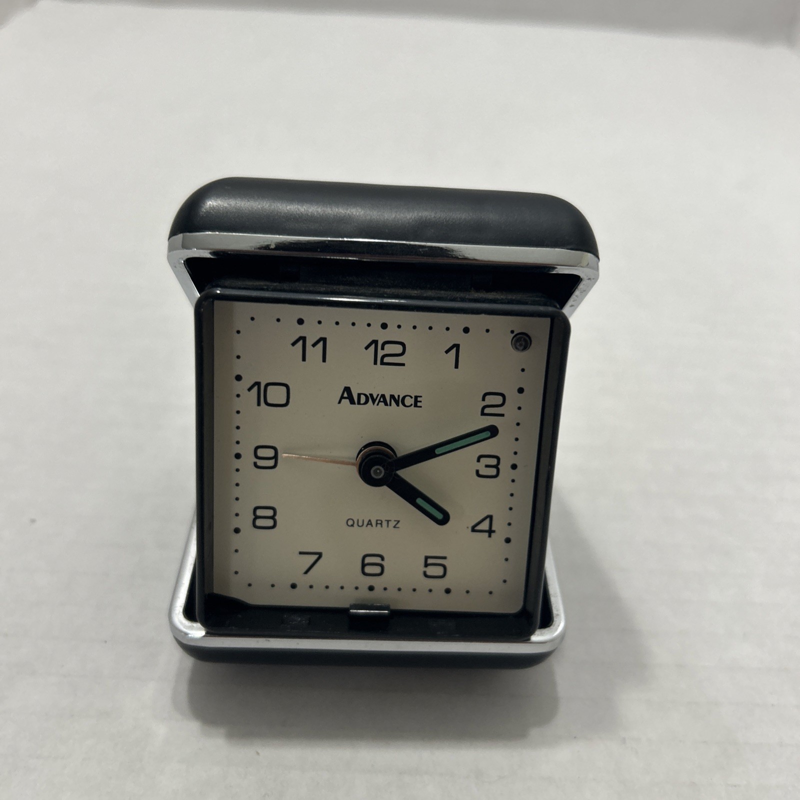 Quartz Folding Travel Alarm Clock, No Battery