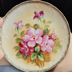 ANTIQUE HAND PAINTED PINK/YELLOW ROSE PORCELAIN 8.5" ROUND PLATE MADE IN JAPAN