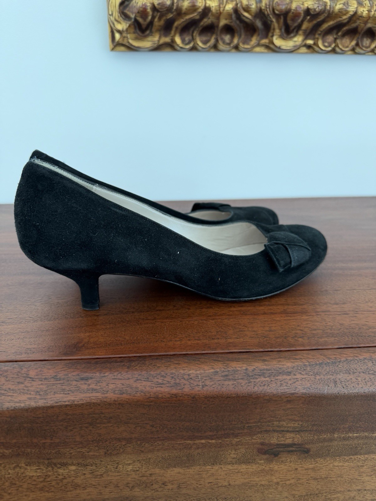 BRUNOMAGLI Women’s Black Suede Bow Round Toe Kitten Heel Slip On Pumps US 9.5 B