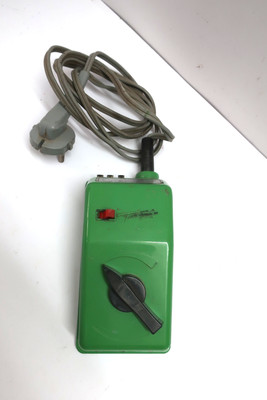 Fleischmann - 711 Transformator Trafo 3,8 - 14 V - 0,5 A - 50-60 Hz 220 V