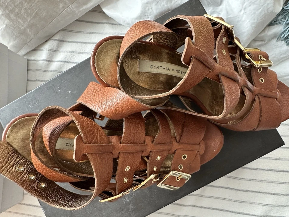 Cynthia Vincent ‘Harper’ Wedge Gladiator Sandals 7M $405 - Image 3 of 4