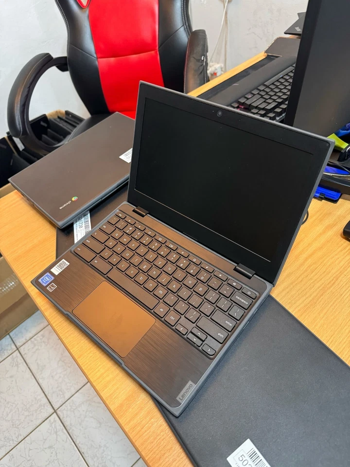 Lenovo Chromebook 100e 11.6"Chrome OS 4GB Ram 32GB SSD/MICRO SD CARD OPTION - Image 3 of 4