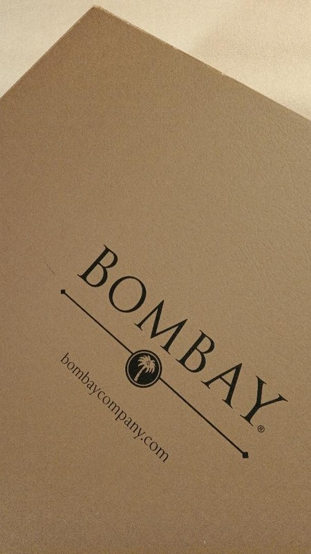VINTAGE (New) Bombay Wooden Frame with Easel & Cadre/Chevalet