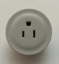 Hugoai 120v Smart Wi-Fi Plug Socket Mini 10A AWP02L-N Good Condition