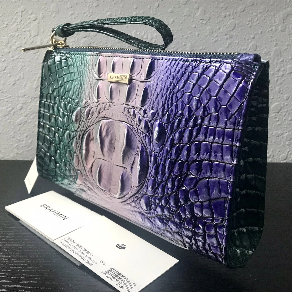 Brahmin hotsell daisy wristlet
