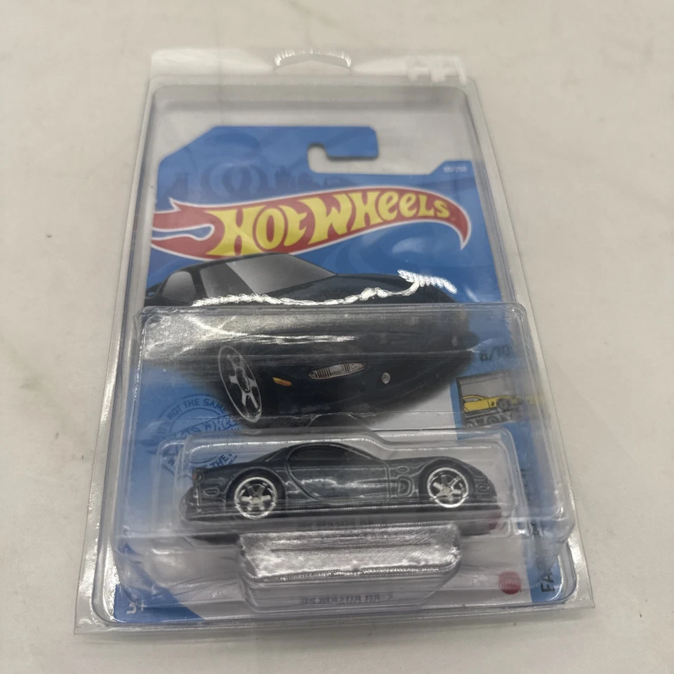 Hot wheels 95 Mazda RX-7 Super Treasure Hunt - Image 4 of 4