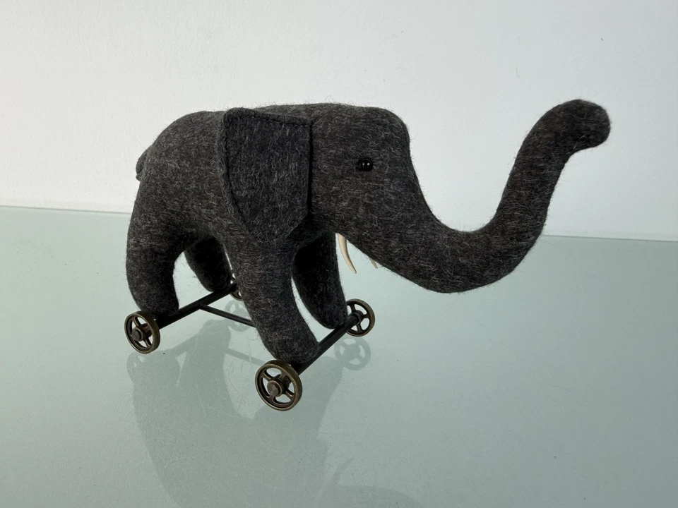 Steiff Tier Sammler 420412 Elefant auf Rädern 12 cm. Top Zustand.   - Bild 2 von 3