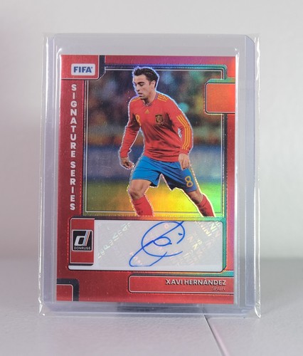 Xavi Hernandez #SS-XH 2022 Panini Donruss Signature Series card