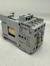 Allen-Bradley 700-CF400D Industrial Contactor 24V DC Coil 25A 600V AC
