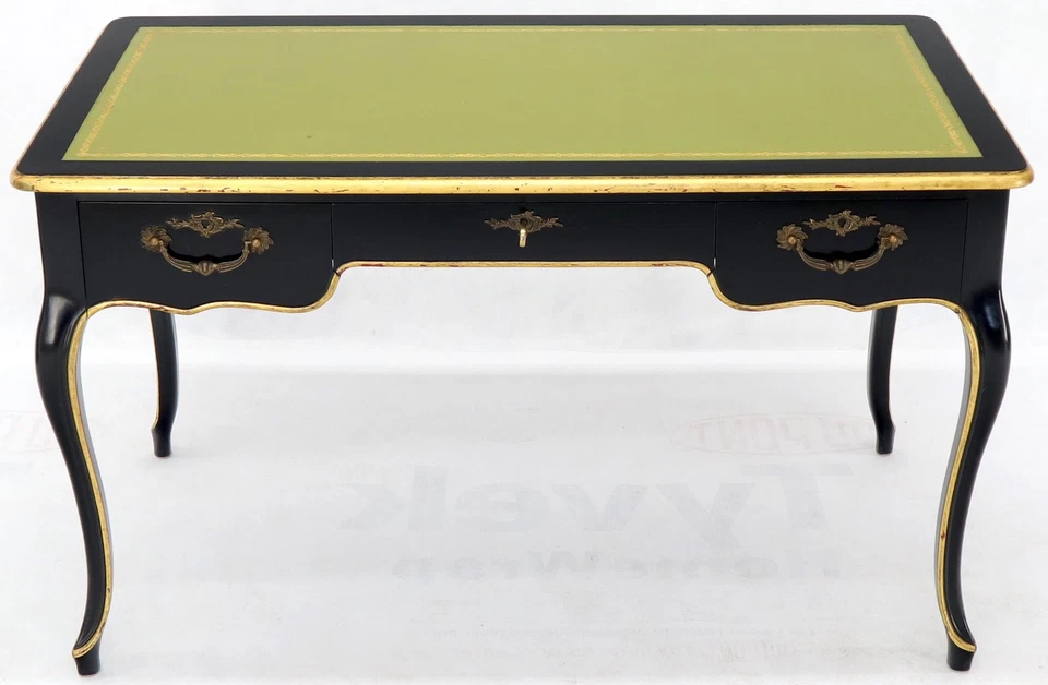 Consola de escritorio Baker Country francesa de cuero con borde dorado lacado negro Foto 2 de 4