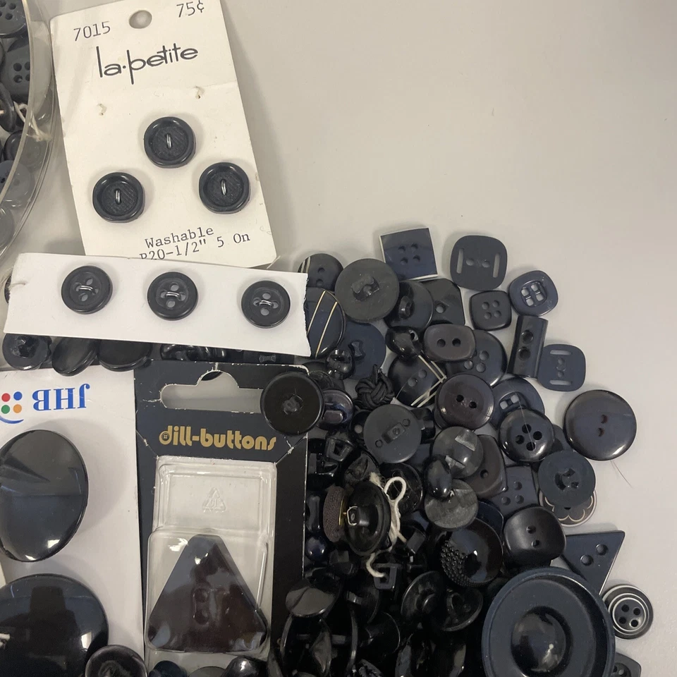 Vintage Buttons Black Plastic Assorted 4,2 Hole Shank - Image 3 of 4