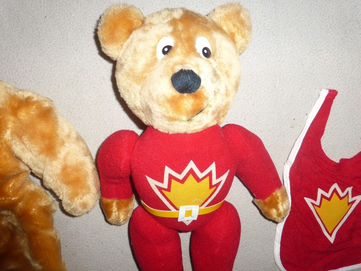 VINTAGE DAKIN PETALCRAFT SUPER TED PLUSH TEDDY BEAR W CAPE