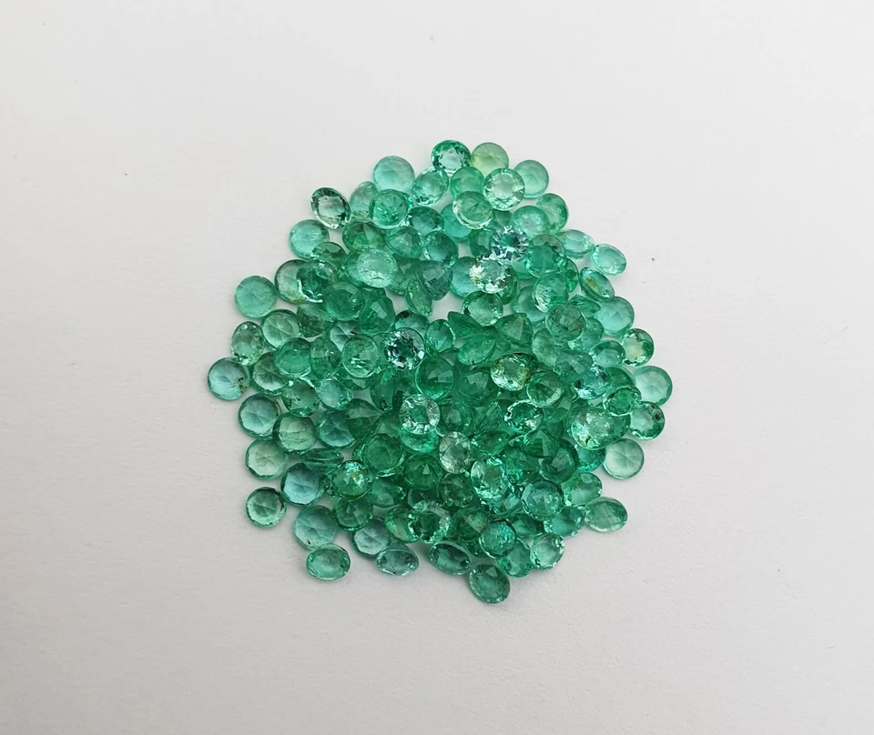 Lote de 20 piedras preciosas sueltas de corte redondo esmeralda natural de buena calidad 3 mm Foto 3 de 4