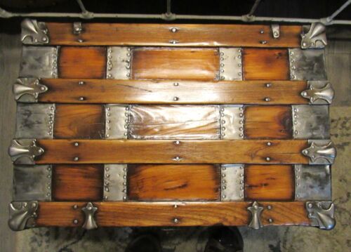 Antique Steamer trunk vintage Honeymoon lingerie or hat chest restored C-1890 - Picture 10 of 13