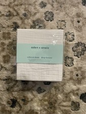 Aden Anais muslin crib/cot sheet - White