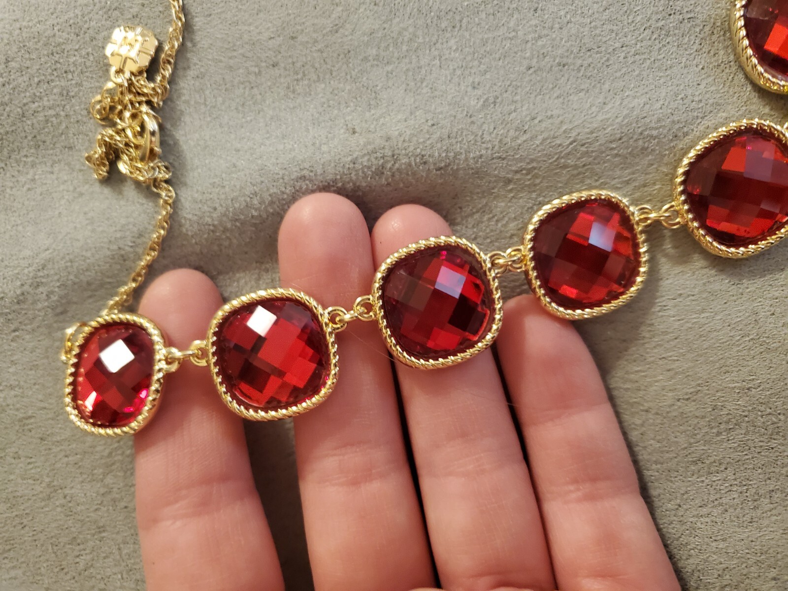 Large MONET Ruby Red Rhinestone Collar Necklace G… - image 7