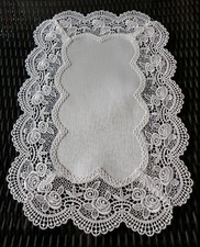 Doilies Set of 2 Place mats Classic Rose Lace Antique White 18" x 12"