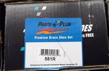 BRAND NEW FDP 581R REAR DRUM BRAKE SHOES FITS *SEE CHART*