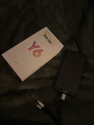 Huawei Y6 2018 Schwarz/Black Dual-Sim 2GB/16GB Ohne Simlock/Vertrag