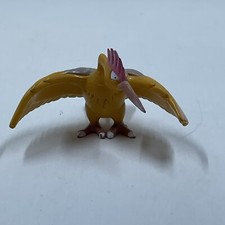 Fearow Figure Original TOMY Monster Collection No. 022 Nintendo CGTSJ Rare
