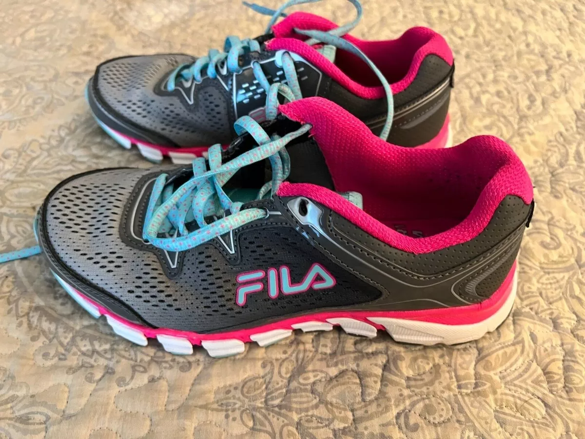 Pink and best sale blue fila