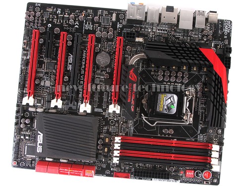 ASUS Motherboard MAXIMUS VI EXTREME, LGA 1150, Intel Z87 Chipset, DDR3 Memory - Picture 4 of 4