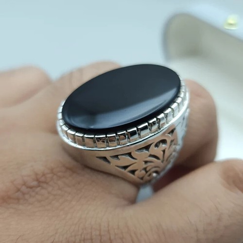 Real Yemeni Kabadi Black Aqeeq Ring | Deep Blood Red Agate Stone | Handmade Ring - Picture 6 of 10