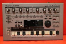 USED Roland MC-303 Groove Box Drum Machine Synth MC 303 U2411 241128