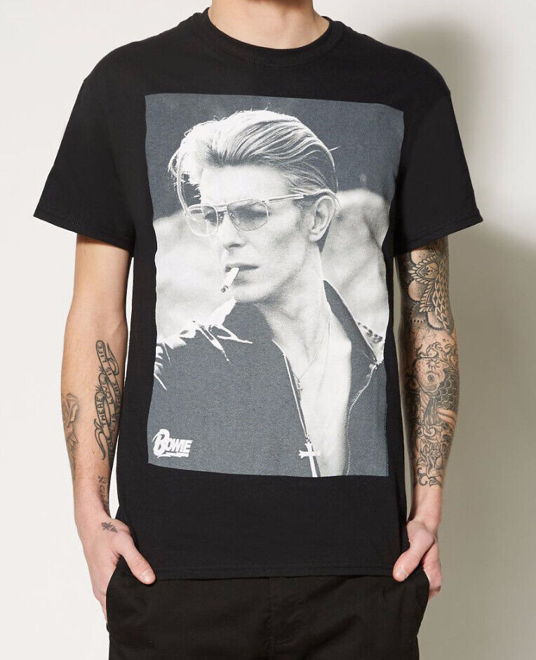 David Bowie SMOKING PHOTO T-Shirt Black NWT 100percent Authentic & Official  xxx-large