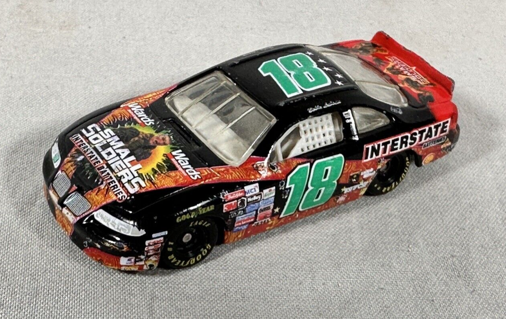 Vintage 1:64 Bobby Labonte #18 Pontiac Grand Prix Stock Car NASCAR 1998 HASBRO
