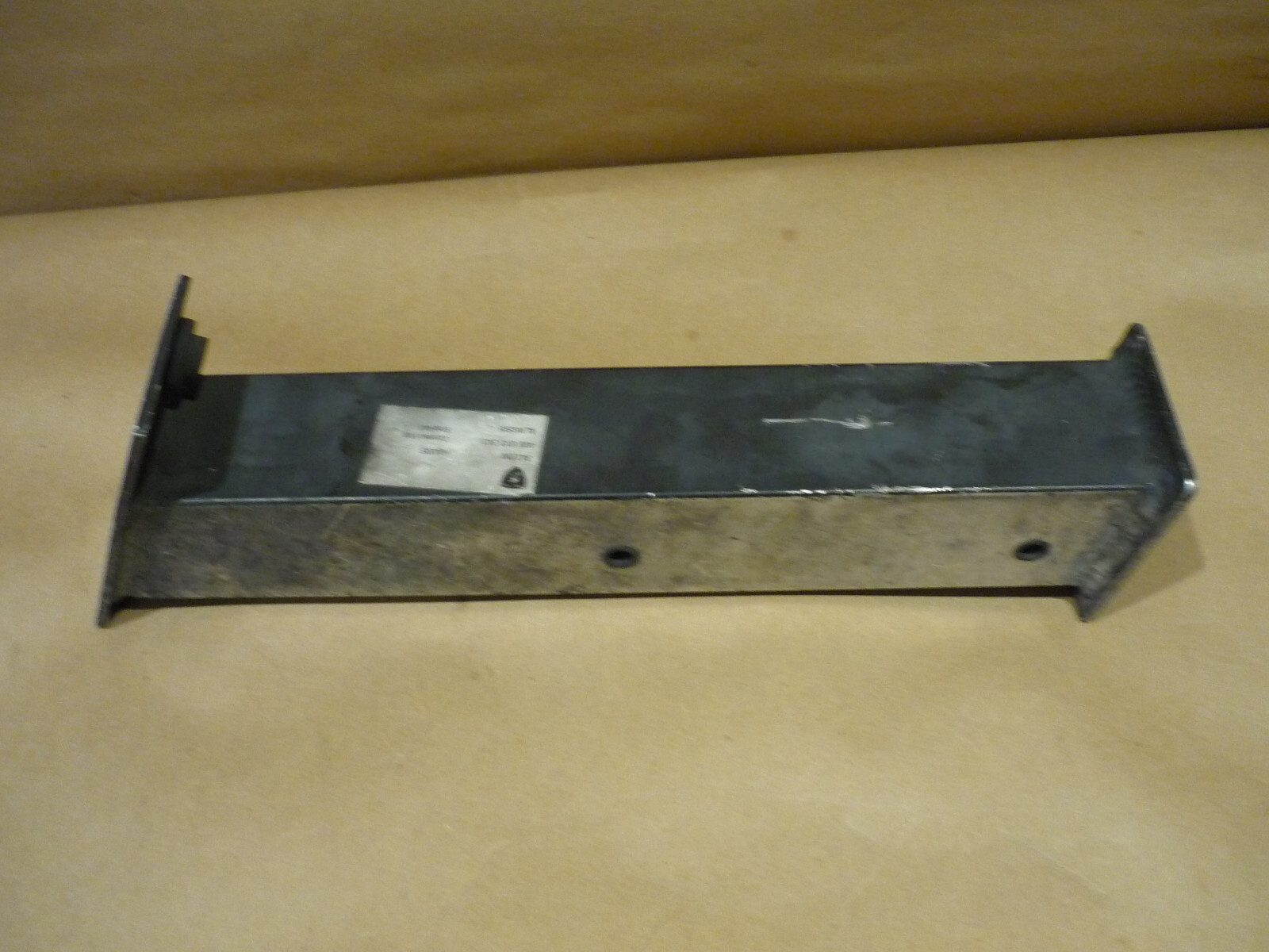 Lamborghini Gallardo - LH Rear Connecting Bracket - P/N 400813243