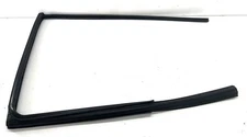 96-2002 TOYOTA 4RUNNER RIGHT REAR DOOR-GLASS RUBBER SEAL MOLDING RUN CHANNEL OEM
