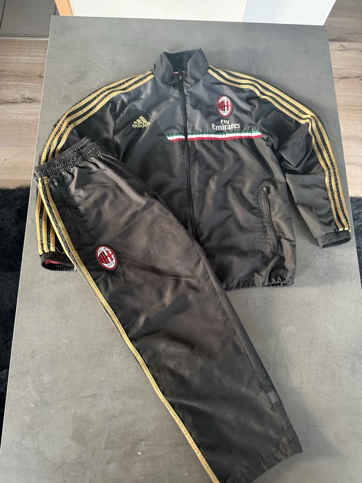 AC Milan Adidas Trainingsanzug Schwarz Gold Vintage Y2K Größe L 42/44 Top Zustan - Bild 1 von 4