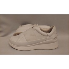 UGG Womens White Leather Libu Lite Low Top Slip-On Sneakers Size 8.5