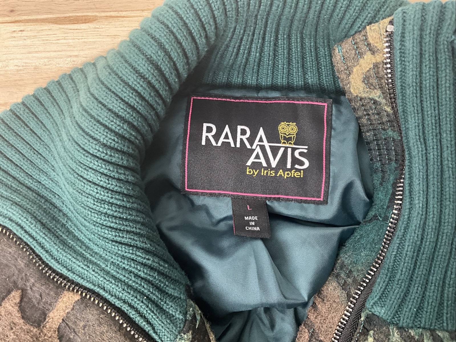 Large RARA AVIS Iris Apfel Statement Turtleneck C… - image 5