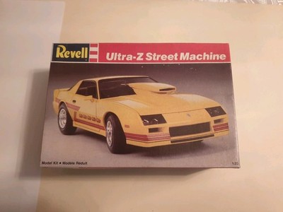 Revell 1:25 Chevrolet Camaro ''Ultra-Z Street Machine'' Plastik Modellbausatz Nr.7169