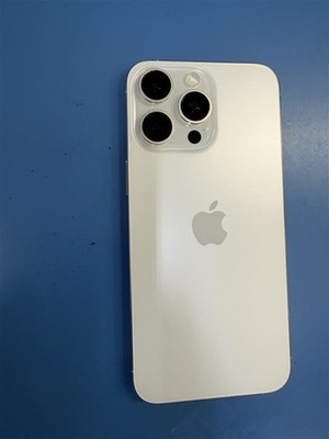 Apple iPhone 15 Pro Max 512GB White Titanium (Unlocked) Display