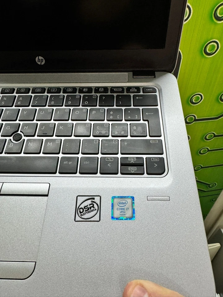 HP EliteBook 820 G3 · i3-6100U · 4GB · 128GB, foto 3 di 5