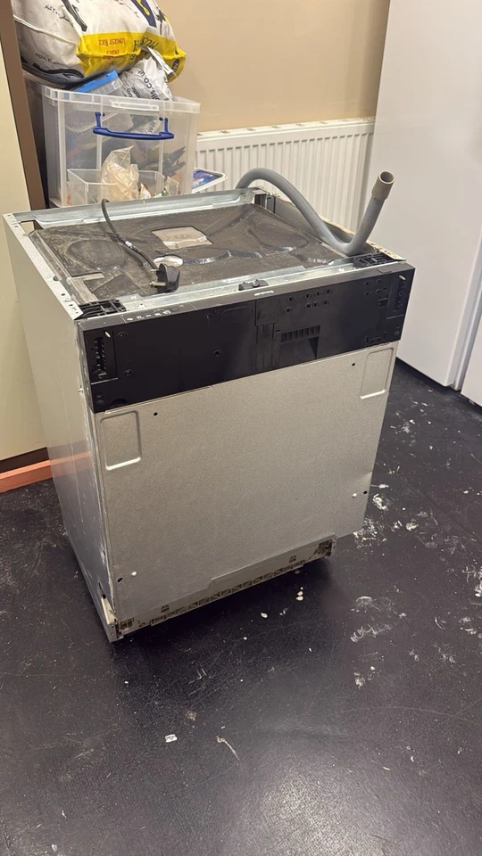 Smeg Dishwasher Integrated Fully Working Good Condition Collection Only - Image 3 of 4