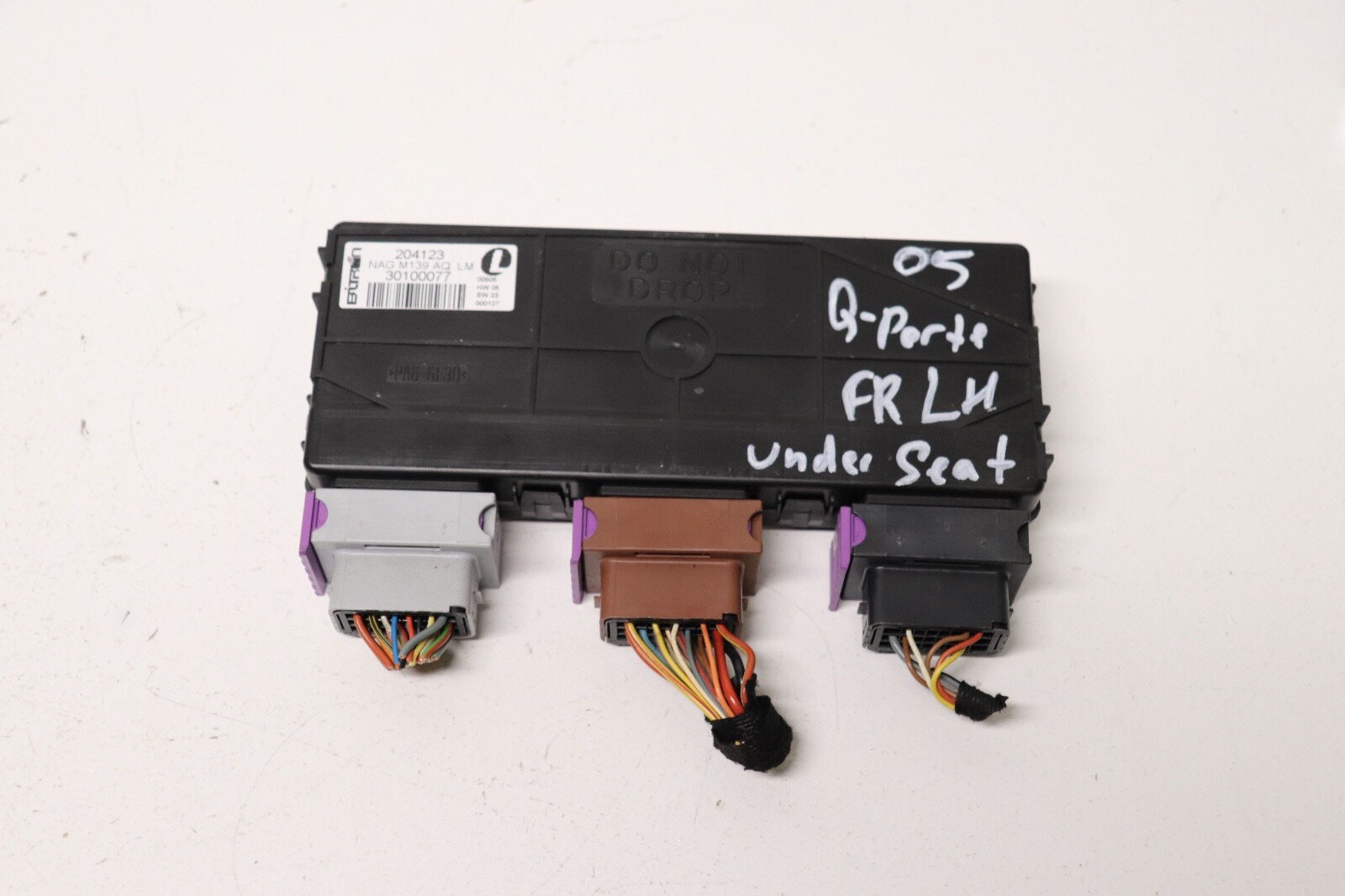 P200597 2003-2012 Maserati Quattroporte M139 Front Seat Control Module LH OEM