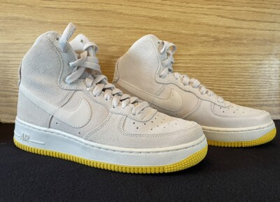 Nike Air Force 1 High Desert Sand Varsity Maize 6Y (GS) EUC