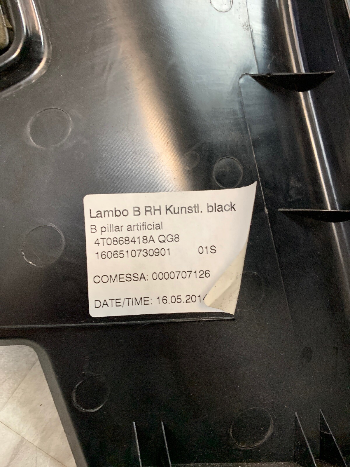 lamborghini huracan Passenger Right Side B Pillar Panel Trim Rear 4T0868418