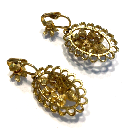 Vintage Mid Century Clip On Earrings Drop Dangle Gold White Delicate Flowers - Picture 3 of 8