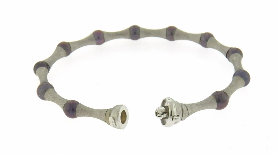 Pulsera de perlas negras moradas de oro blanco de 14K de 6 mm  Foto 3 de 4